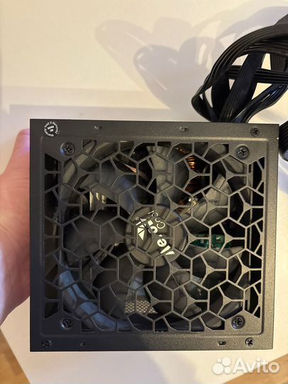 Блок питания для пк - Aerocool Aero White 700W