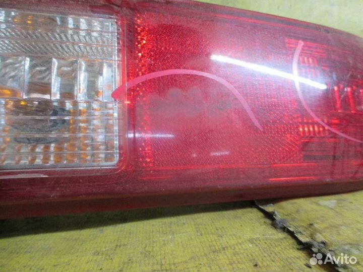 Стоп Nissan Cube Z12