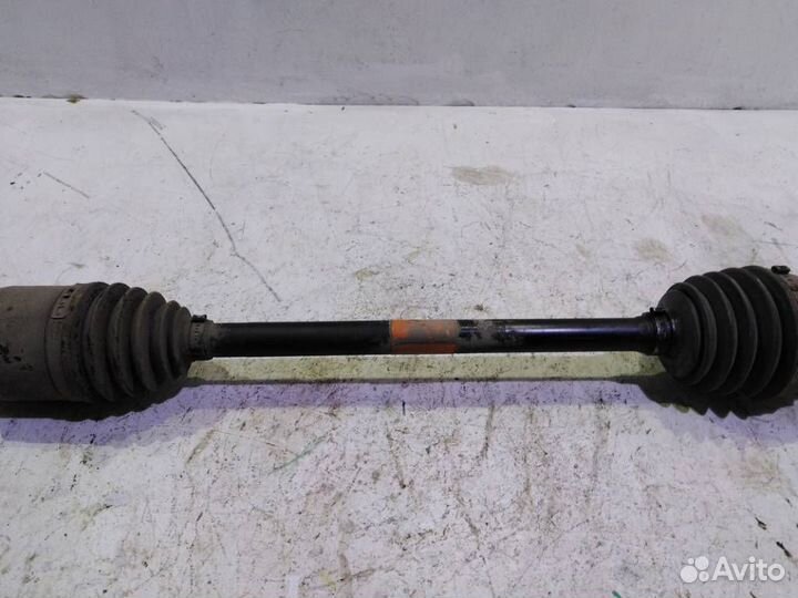 Привод передний правый