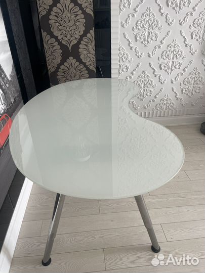 Стол стеклянный IKEA