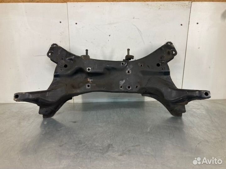 Подрамник Mitsubishi Outlander 1 передний