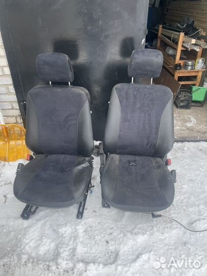 Подам сидения w210