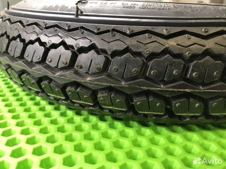 Покрышка ретро 10