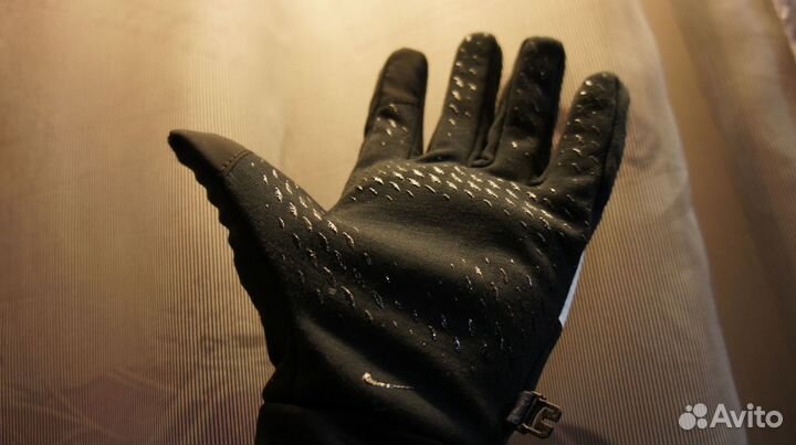 Перчатки Nike Academy Hyperwarm