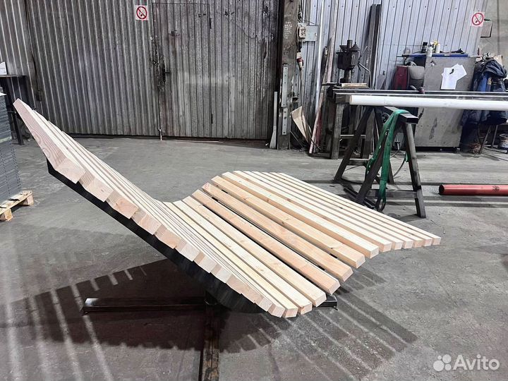 Шезлонг для дачи