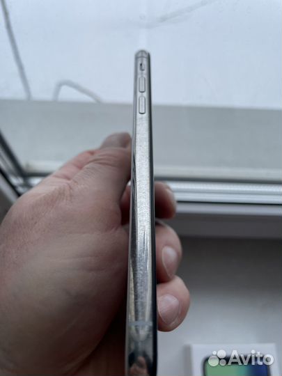 iPhone X, 256 ГБ