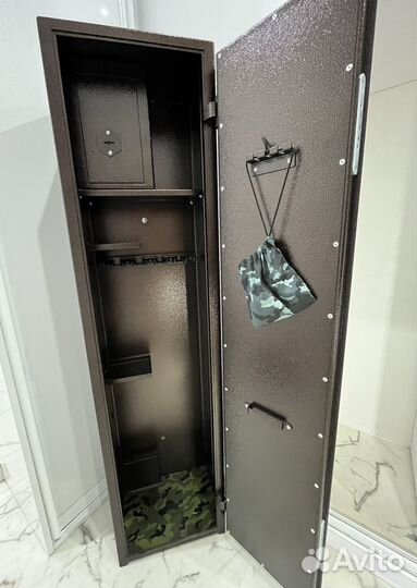 Оружейный сейф на 5 стоволов