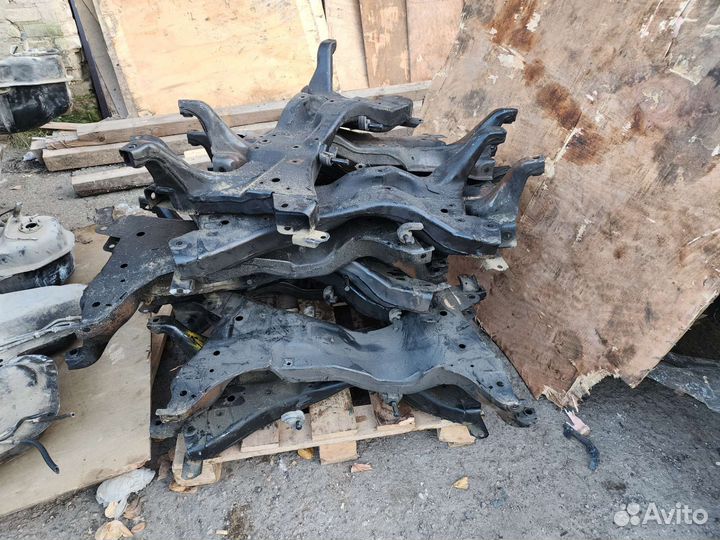 Подрамник mitsubishi lancer 9