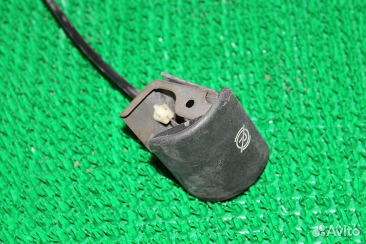 Педаль ручника GMC Yukon GMT800