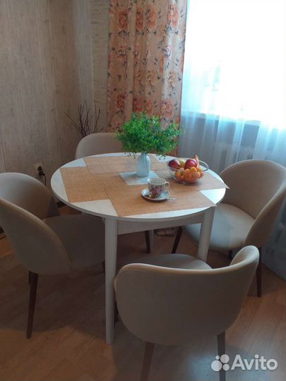 Кухонный стол