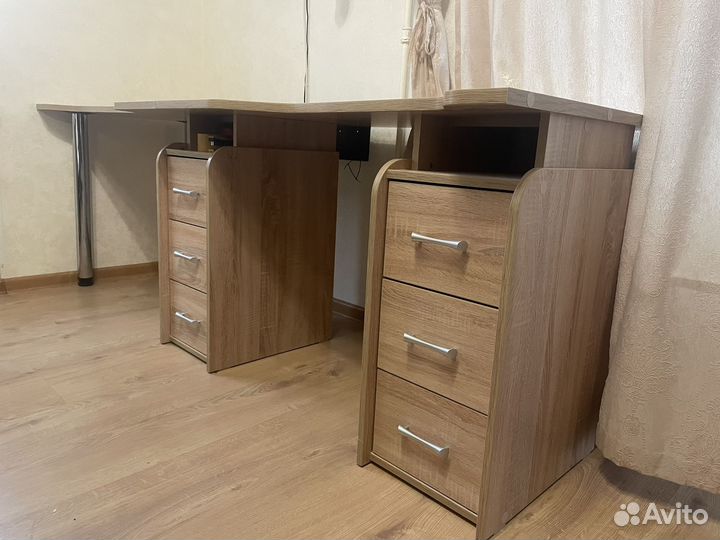 Компьютерный стол для двоих