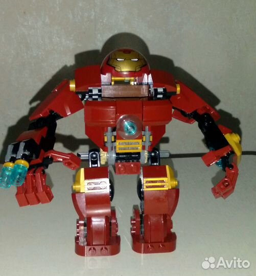 Халкбустер из набора Лего 76031. Оригинал