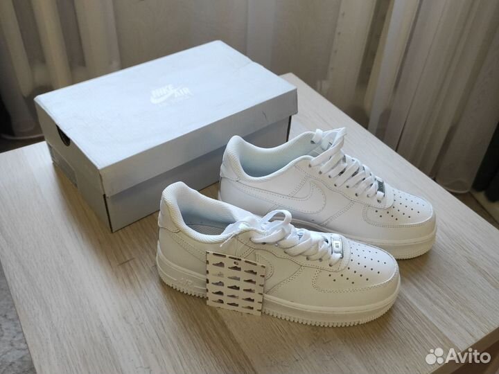 Кроссовки nike AIR force 1 белые