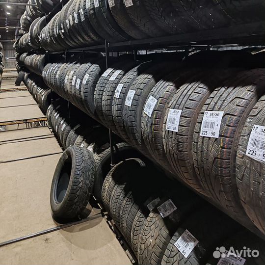 Rapid P609 245/45 R17 99W