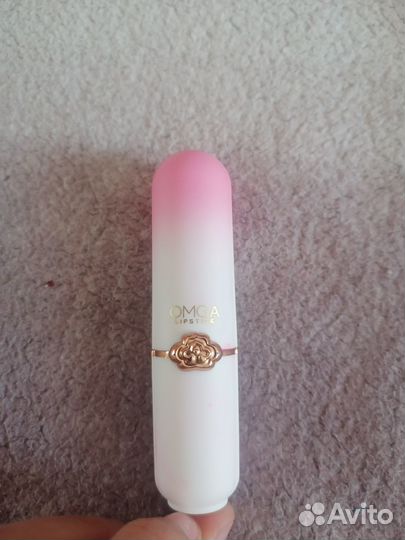 Уточка 700 брослет с чебурашкой 200 помада 500