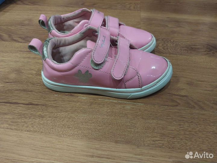 Кроссовки для девочки