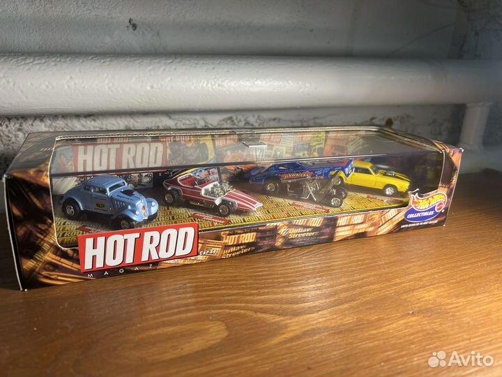 Hot wheels 100