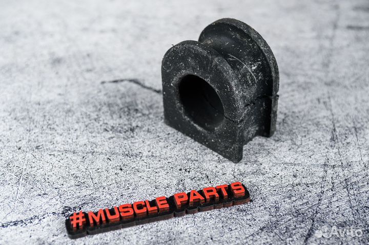 Втулка переднего стабилизатора cadillac escalade