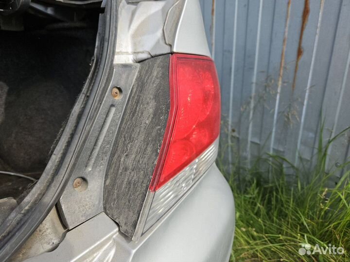 Фонарь задний правый на Lancer 9