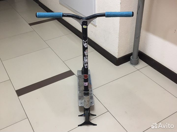 Продаю трюковой самакат кастом