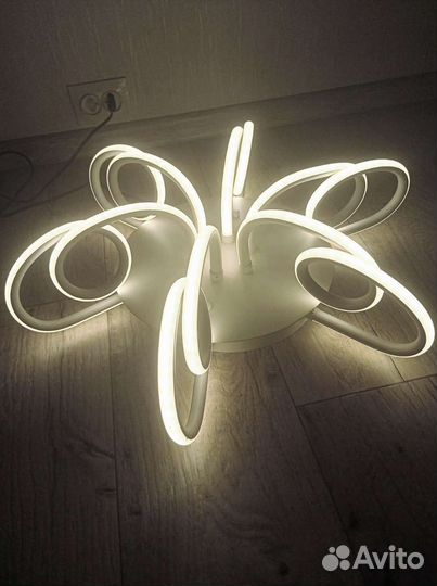 Люстра потолочная светодиодная новая