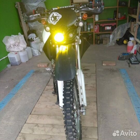 Kawasaki KLX250 (Кавасаки кхл 250)