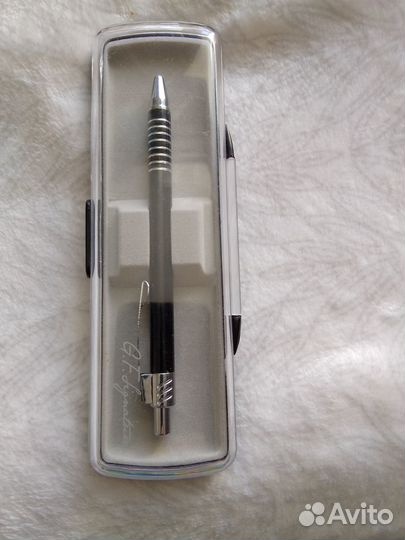 Ручка шариковая подарочная