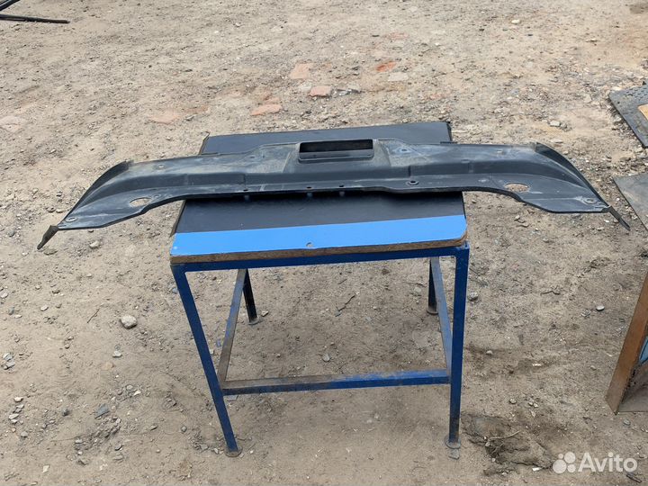 Кожух замка капота nissan almera g15