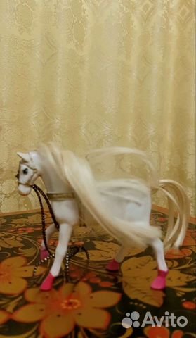 Лошадь игрушка фигурка