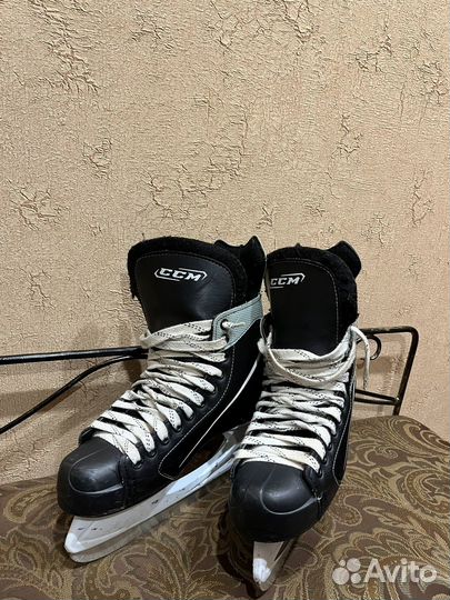 Хоккейные коньки CCM