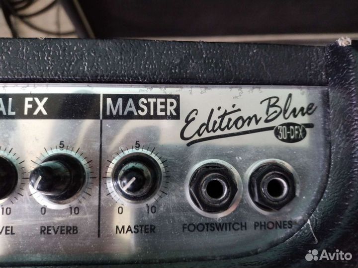 Гитарный комбоусилитель