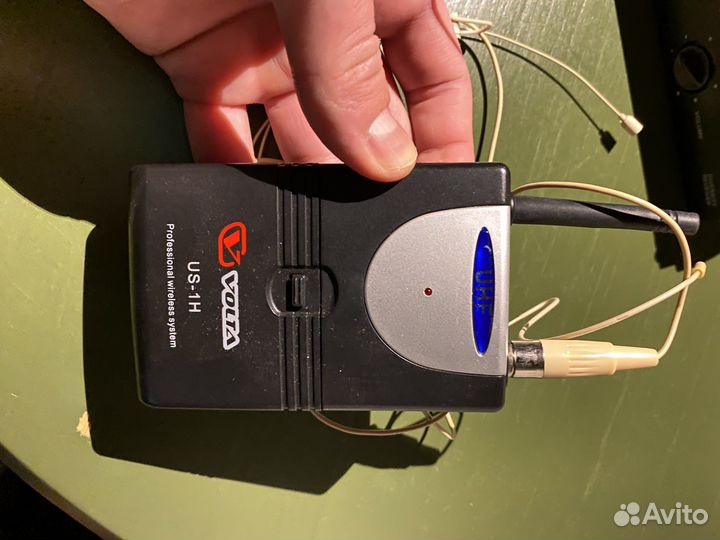 Головной микрофон