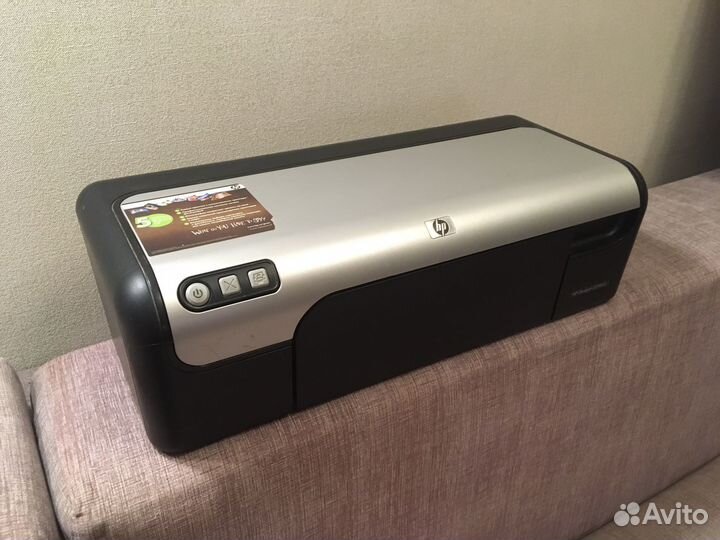Цветной струйный принтер HP Deskjet D2400