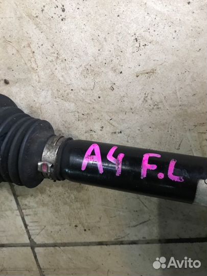 Привод передний левый Audi A4 cdnf 2010