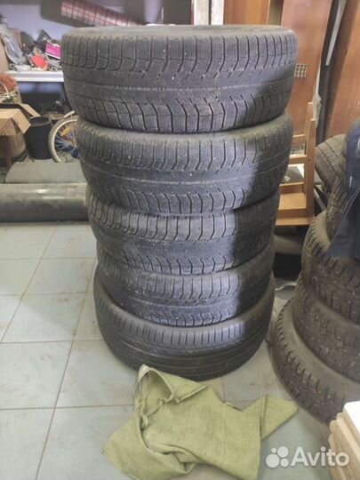 Michelin Agilis 225/60 R18