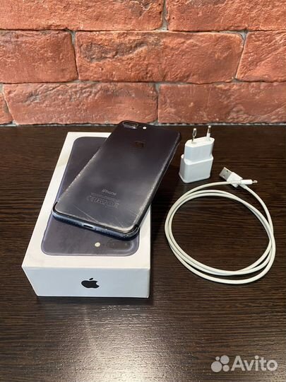 Телефон iPhone 7 plus