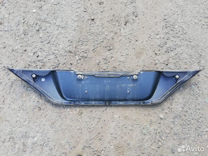 Накладка задняя номера Mercedes R230 SL230 W230