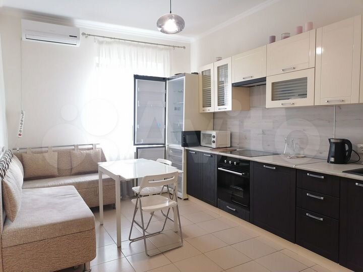 2-к. квартира, 52,4 м², 1/3 эт.