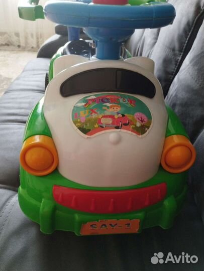 Машинка-каталка толокар