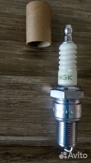 Свечи зажигания NGK BP6E N4