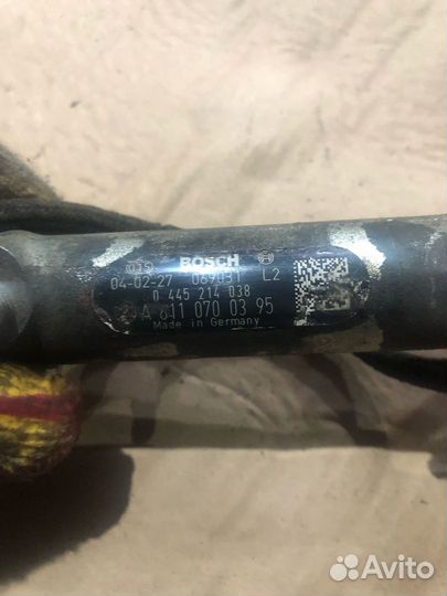 Топливная рампа Mercedes Vito OM646 0445214038