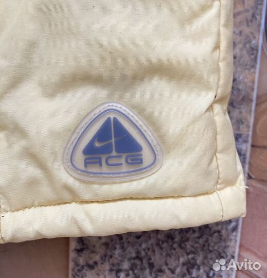 Лёгкий пуховик Nike acg