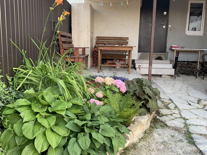 Дом 15 м² на участке 6 сот.