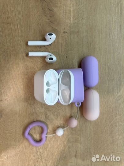 Apple AirPods (2-го поколения) оригинальные