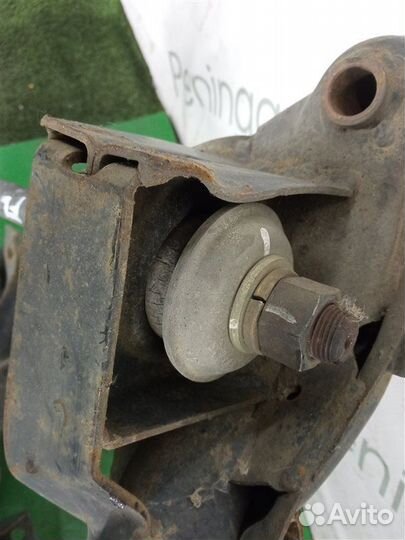 Подрамник передний Mitsubishi Delica Truck SKF2TM