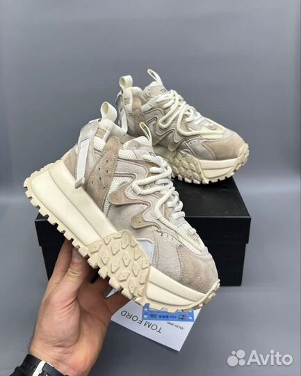 Кроссовки женские том ford