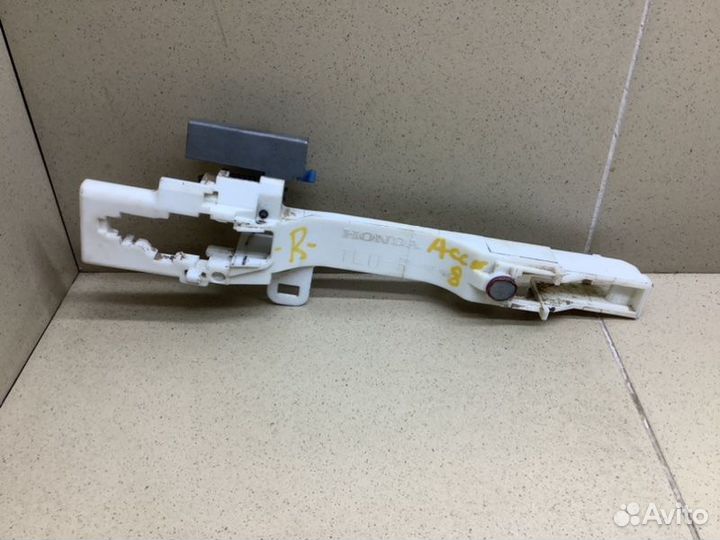Кронштейн ручки Honda Accord 8 2008-2015