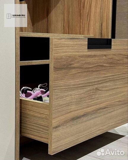 Шкаф распашной с фрезерованными фасадами