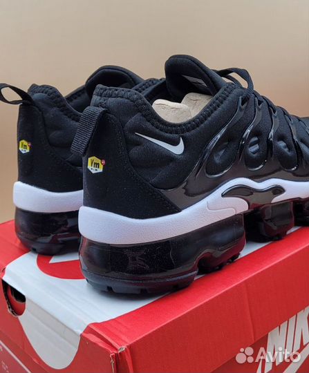 Кроссовки Nike air Vapormax plus