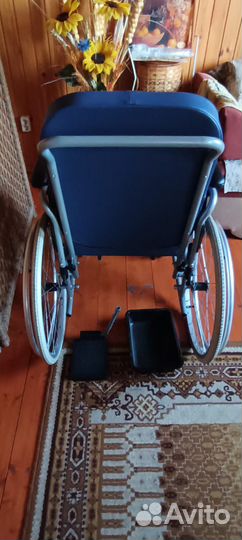 Кресло-коляска с санитарным оснащением Vermeiren